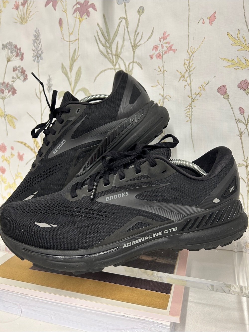 Brooks Adrenaline GTS Men's Running Shoes - Black